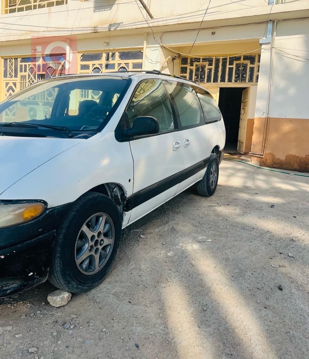 دودج كارافان